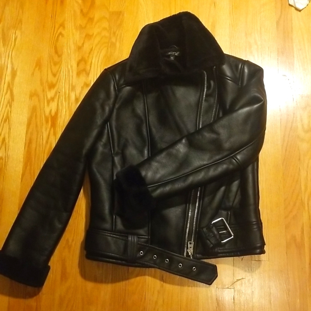 TOPSHOP Faux Fur Leather Small Jacket with Belt